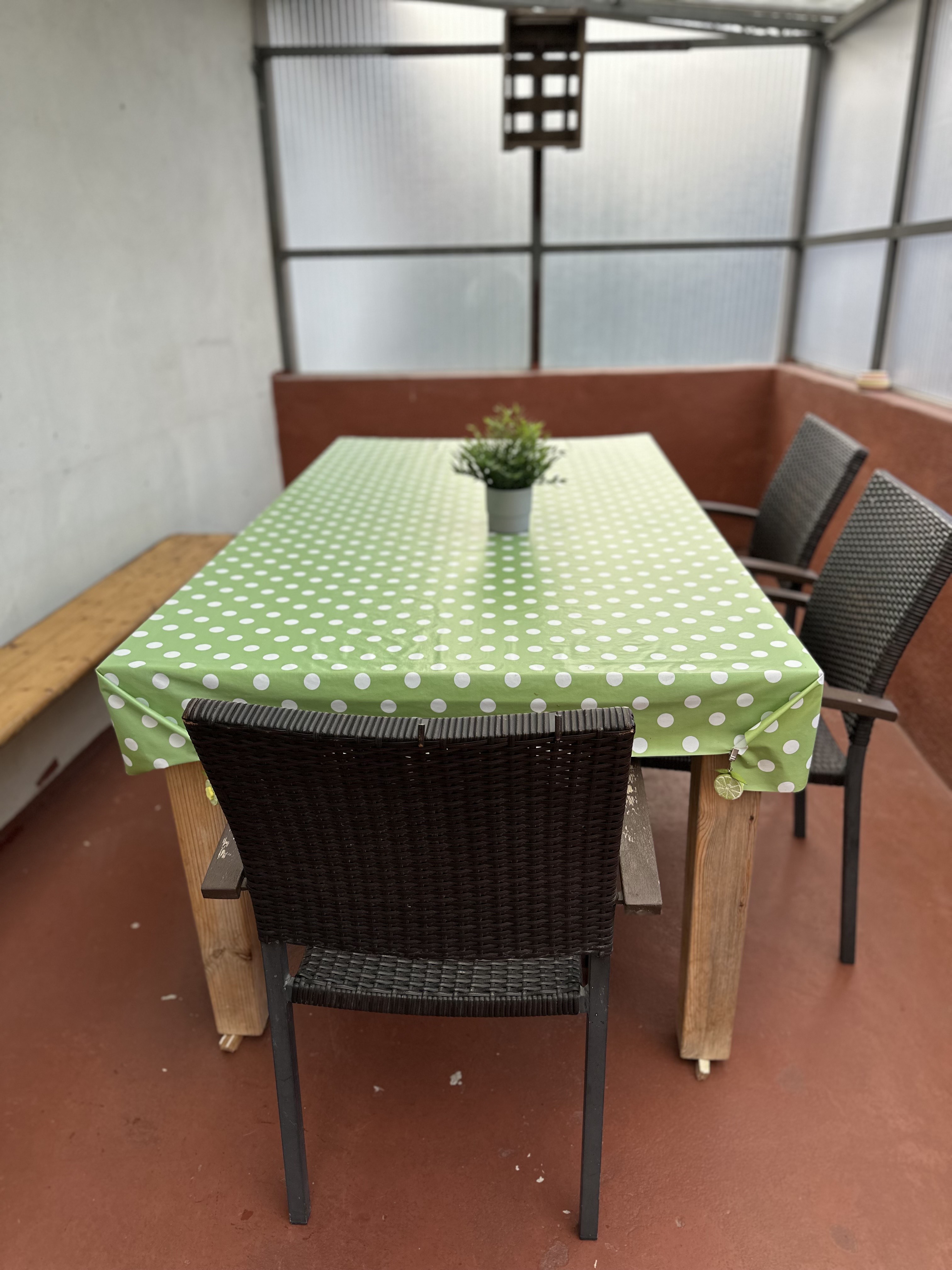 Wohnung 2 – überdachter Balkon